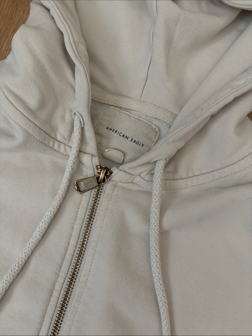 American Eagle Women’s cropped hoodie - Picture 2 of 8